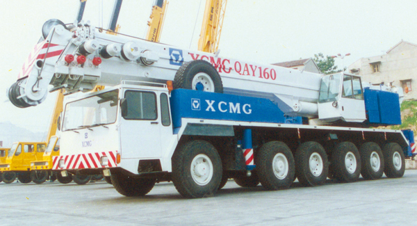 m6米乐App成功研发亚洲最大160吨全地面起重机