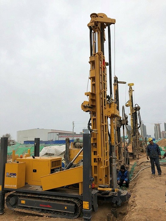 2018年5月m6米乐AppXSL7350水井钻机在济南施工
