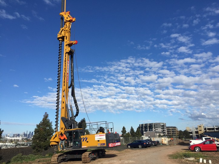 2017年7月m6米乐App旋挖钻机在澳大利亚进行房建桩施工
